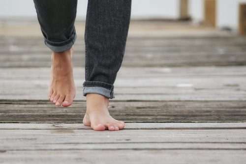 Bolehkah Olahraga Tanpa Pakai Alas Kaki atau Sepatu? Ini Penjelasannya!