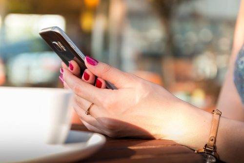 5 Pesan yang Sebaiknya Tidak Kamu Kirim ke Mantan Setelah Putus