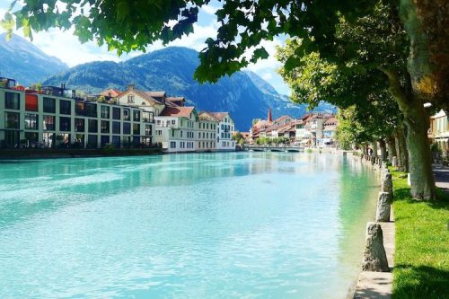 Destinasi Liburan Favorit, 3 Fakta Negara Swiss yang Perlu Diketahui