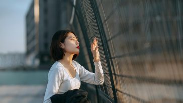 5 Zodiak Ini Paling Sulit Melupakan Orang yang Pernah Disayangi