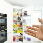 Deretan Makanan dan Minuman yang Tidak Boleh Disimpan di Pintu Kulkas
