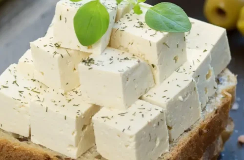 5 Jenis Keju Sehat yang Bisa Dikonsumsi saat Sedang Diet