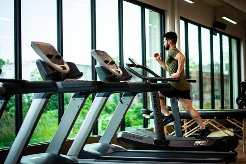 Inilah 7 Cara Efektif Gunakan Treadmill untuk Bakar Banyak Kalori