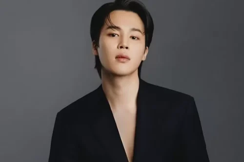 Deretan Fakta Unik Jimin BTS yang Ultah Hari Ini: Jago Bela Diri Hingga Punya Bekas Luka di Kelopak Mata
