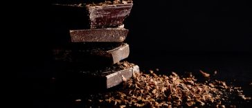 Kapan Waktu Terbaik Makan Cokelat Hitam Agar Manfaatnya Maksimal? Ini Penjelasannya