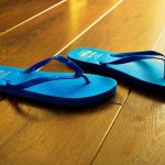 Bukan Sandal Jepit, Ini Jenis Alas Kaki yang Disarankan untuk Naik Pesawat