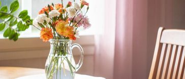 5 Manfaat Menyimpan Bunga di Rumah bagi Kesehatan, Termasuk Bikin Bahagia!