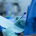 Ini Alasan Pasien Dilarang Makan dan Minum Sebelum Operasi