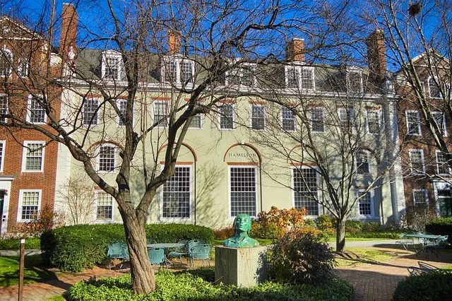 Ini Daftar 21 Universitas Penghasil Miliarder Terbanyak di Dunia