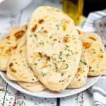 Daftar 10 Roti Terbaik di Dunia Versi TasteAtlas, Ada Garlic Butter Naan dari India