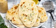 Daftar 10 Roti Terbaik di Dunia Versi TasteAtlas, Ada Garlic Butter Naan dari India