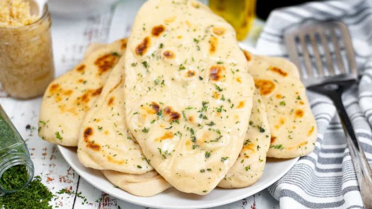 Daftar 10 Roti Terbaik di Dunia Versi TasteAtlas, Ada Garlic Butter Naan dari India