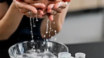 Benarkah Air Es Batu Baik untuk Wajah? Ini Penjelasan Ilmiahnya