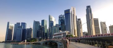 Hukum Cambuk Resmi Berlaku di Singapura, Scammer Bisa Dicambuk 24 Kali