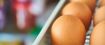 Selain Telur, Makanan Ini Juga Jangan Disimpan di Pintu Kulkas