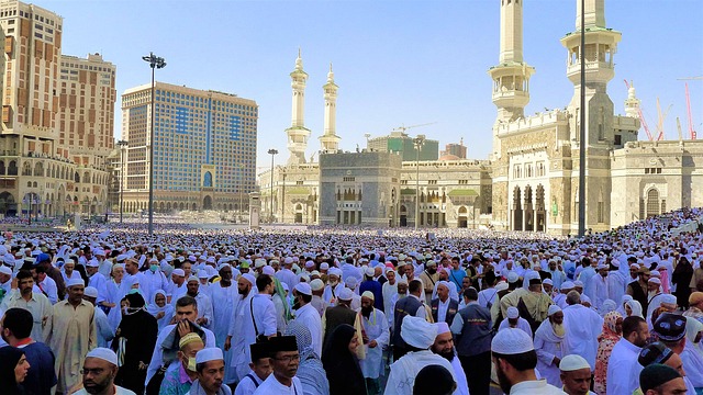 Arab Saudi Blokir 1.800 Travel Umrah, Visa Jamaah Tak Bisa Keluar