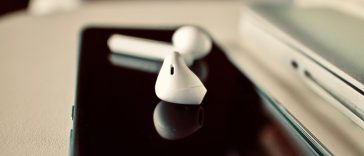 5 Kebiasaan Ini Bisa Ganggu Fungsi Telinga, Termasuk Pakai Ear Bud!