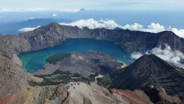 Pendaki Dilarang Keras ke Puncak Selatan Gunung Rinjani, Apa Alasannya?