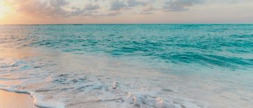 Cara merencanakan liburan: Pantai tropis yang menenangkan untuk liburan anti stres
