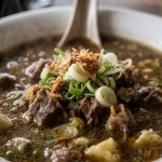 Makassar punya deretan warung Coto legendaris yang buka 24 jam