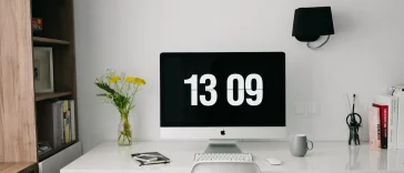 Teknik Timeboxing: Minimalist desk setup untuk produktivitas kerja