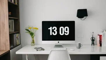 Teknik Timeboxing: Minimalist desk setup untuk produktivitas kerja