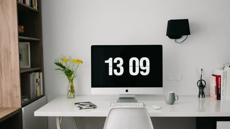 Teknik Timeboxing: Minimalist desk setup untuk produktivitas kerja