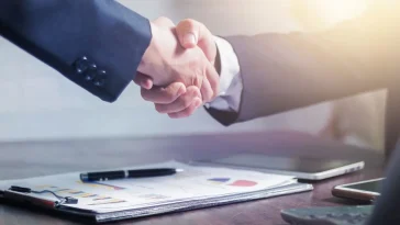 Taktik monetisasi LinkedIn lewat high-ticket networking dan negosiasi bisnis premium