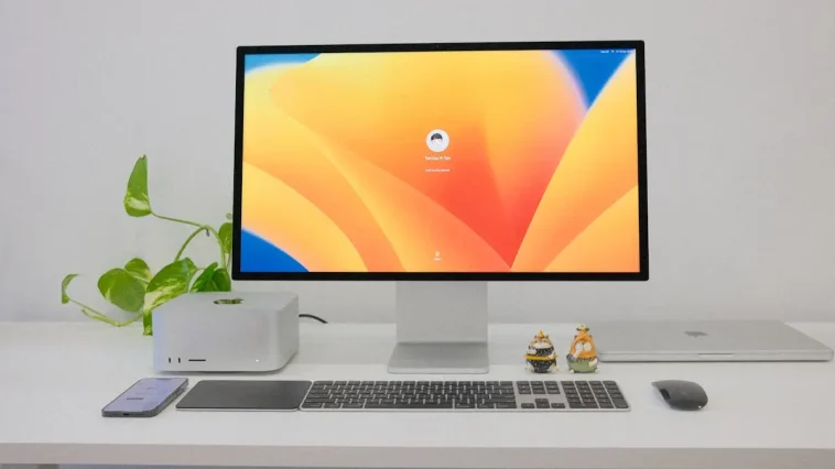 Suasana kerja modern: Ilustrasi suasana workspace yang minimalis
