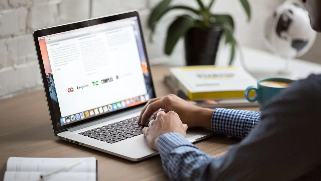 Kesalahan personal branding LinkedIn menjadi perhatian seorang profesional dalam membangun profil personal brand-nya