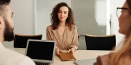 Cara menonjol di wawancara kerja saat semua kandidat makin mirip